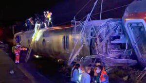 Choque de trenes en España dejó 21 muertos