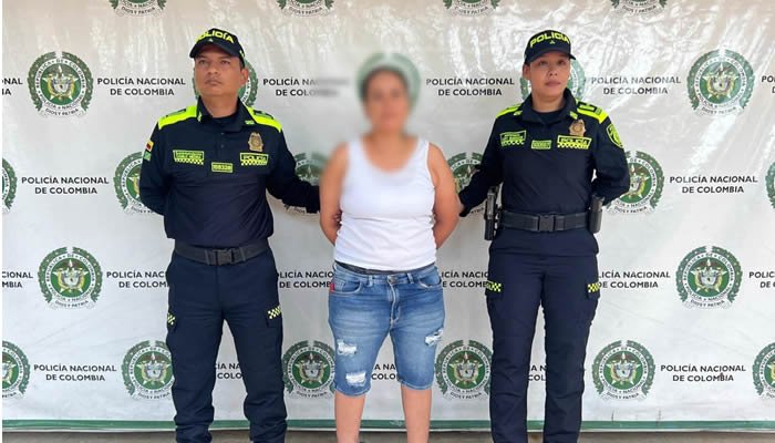 Mujer detenida por hurto en la capital huilense