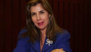 Ex directora del Centro Democrático le responde a Cabal