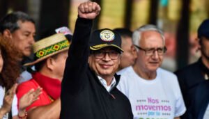 Petro ‘le pone el ojo’ a los precios de las medicinas