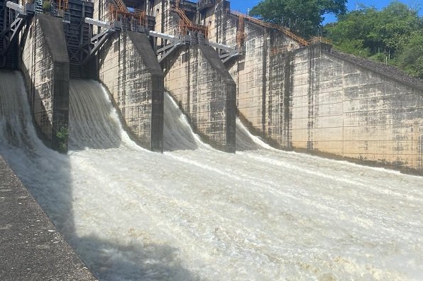 Alerta por apertura de compuertas en El Quimbo