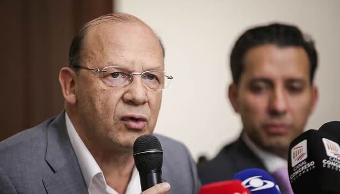 Minhacienda, con funciones presidenciales