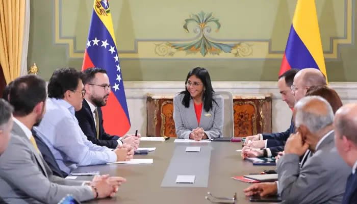 Diálogo entre Minminas y la presidenta de Venezuela