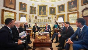 Concluida reunión entre Trump y Petro