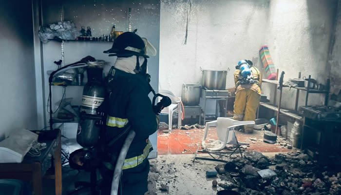 Bomberos hizo frente a incendio estructural