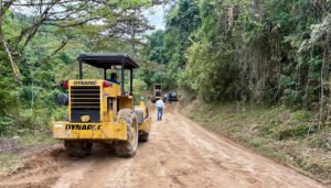 Gobernación atiende frentes de trabajo en su red vial