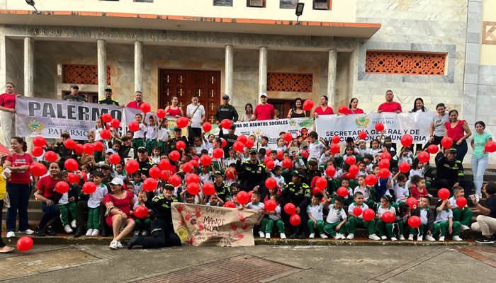 Palermo conmemoró el Día Internacional de las Manos Rojas