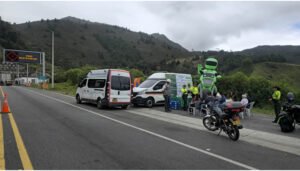 Reportadas 14 cierres totales en vías nacionales