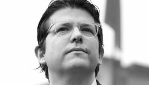 Orden de captura por muerte de Miguel Uribe