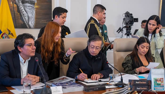 Presidente Petro denunció presunto bombardeo desde Ecuador