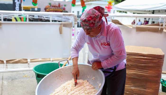 Cumplido primer Festival de la Almojábana en Hobo