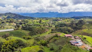 Campesinos huilenses, a formalizar sus predios