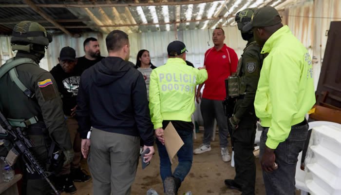 Desmantelan convención clandestina en Cundinamarca para peleas de perros
