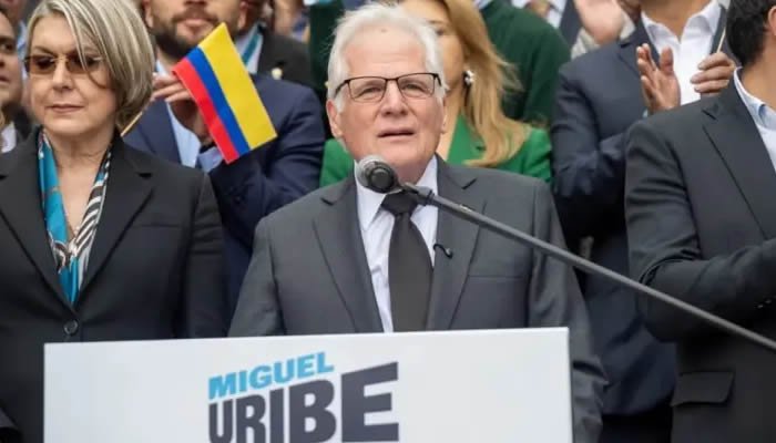 ¿Miguel Uribe respira por la herida?