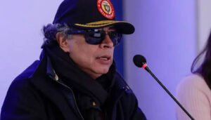 Presidente Petro, declarado en desacato