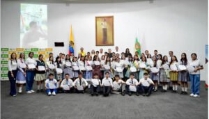 Posesionados contralores y personeros escolares de Neiva