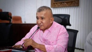 Diputado Armando Acuña sufrió accidente