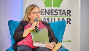 Directora del Bienestar Familiar defiende aumento presupuestal