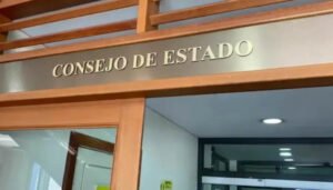 Admitidas demandas contra dos congresistas