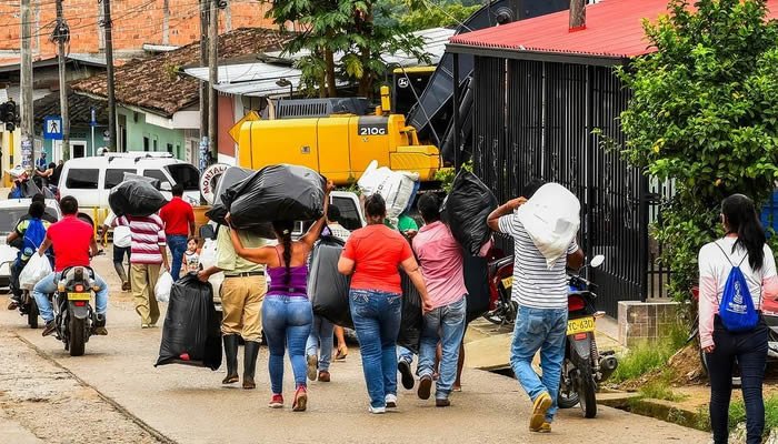 Más de 54.000 afectados en Colombia por desplazamiento y confinamiento