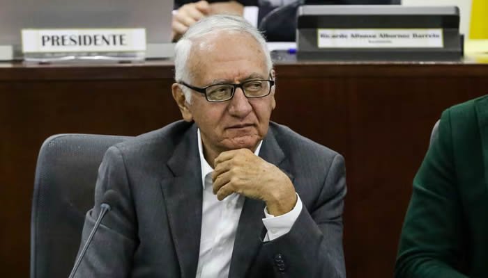 Procuraduría investiga al ministro de salud