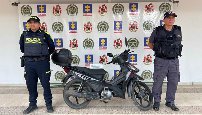 Recuperada moto hurtada en la Comuna Ocho