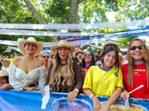 SOCIALES: Gran Desfile Departamental