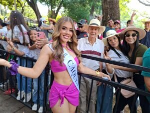 Desfile acuático de las candidatas al Reinado Nacional