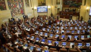 Feria de renuncias en el Congreso