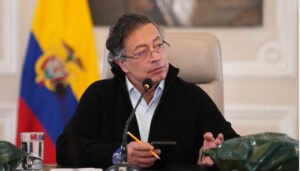Petro con procesos…a la lata