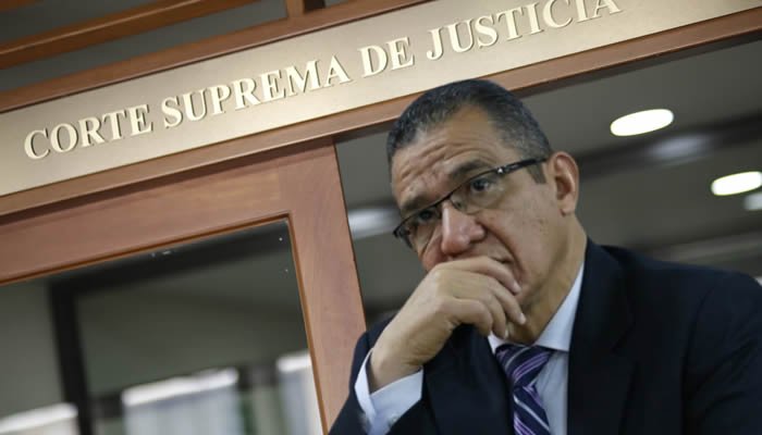 Libertad condicional a magistrado implicado en Cartel de la Toga