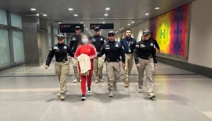 Presunta testaferra del ELN, extraditada desde Argentina