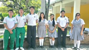 Estudiantes de Garzón desarrollan paneles termoacústicos con materiales reciclados