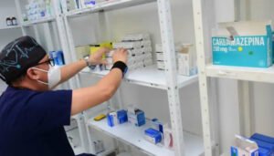 La cartera del sistema de salud con las farmacéuticas