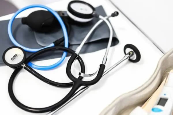 Alertan de crisis humanitaria en el sector salud