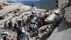 Entre más segundos, más muertos en Venezuela por terremoto