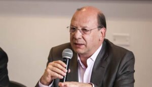 Minhacienda saliente gestionará otra reforma tributaria
