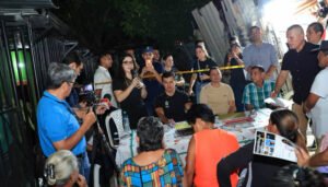 Barrio Álvaro Uribe Vélez estrena alumbrado público
