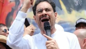 Iván Cepeda anuncia oposición a De la Espriella