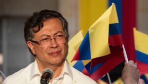 Petro afirma que el empalme continuará pese a su suspensión