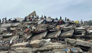 Aumenta a 2.295 el número de muertos por los terremotos en Venezuela
