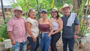 Cabalgata en el corregimiento de Guacirco