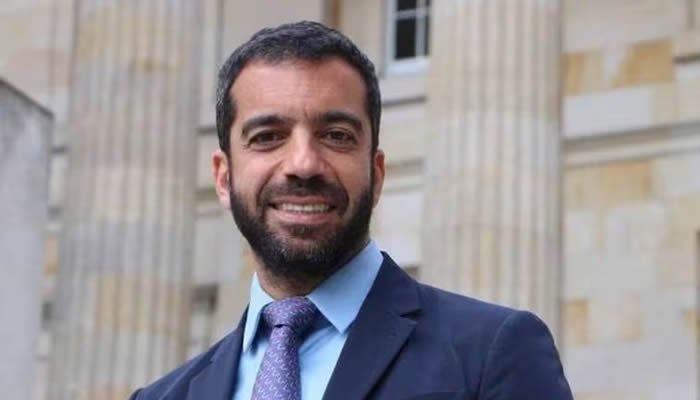 En firme llamado a juicio contra el exsenador Arturo Char