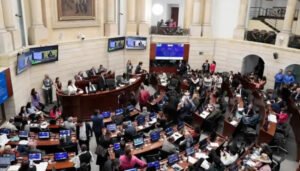 Gobierno electo presentará reforma tributaria en septiembre