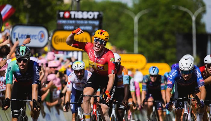 Jornada plana en el Tour con triunfo para un noruego