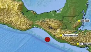 Fuerte terremoto sacude México