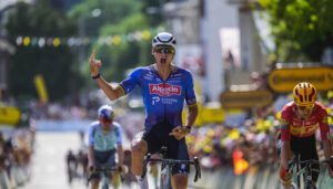 Triunfo holandés en el Tour y Tejada baja puestos