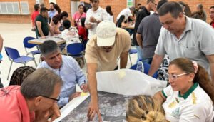 Jornada de construcción del POT en la Comuna Dos