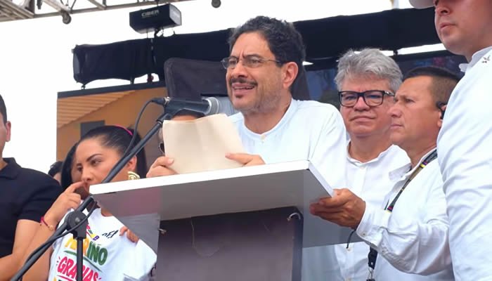 Iván Cepeda denunciará penalmente a Efraín Cepeda por declaraciones en su contra