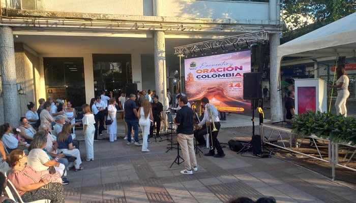 Neiva elevó una oración por las víctimas y damnificados del terremoto